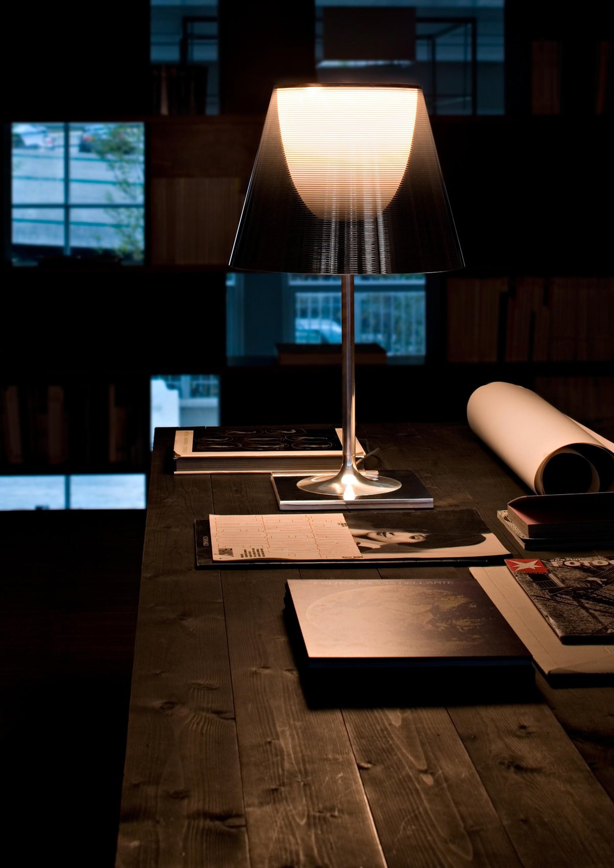 Lampe à poser KTRIBE T2, Flos, visuel 4