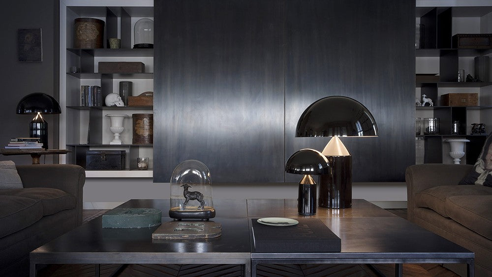 Lampe à poser ATOLLO S métal noir - intérieur blanc, Oluce, visuel 2