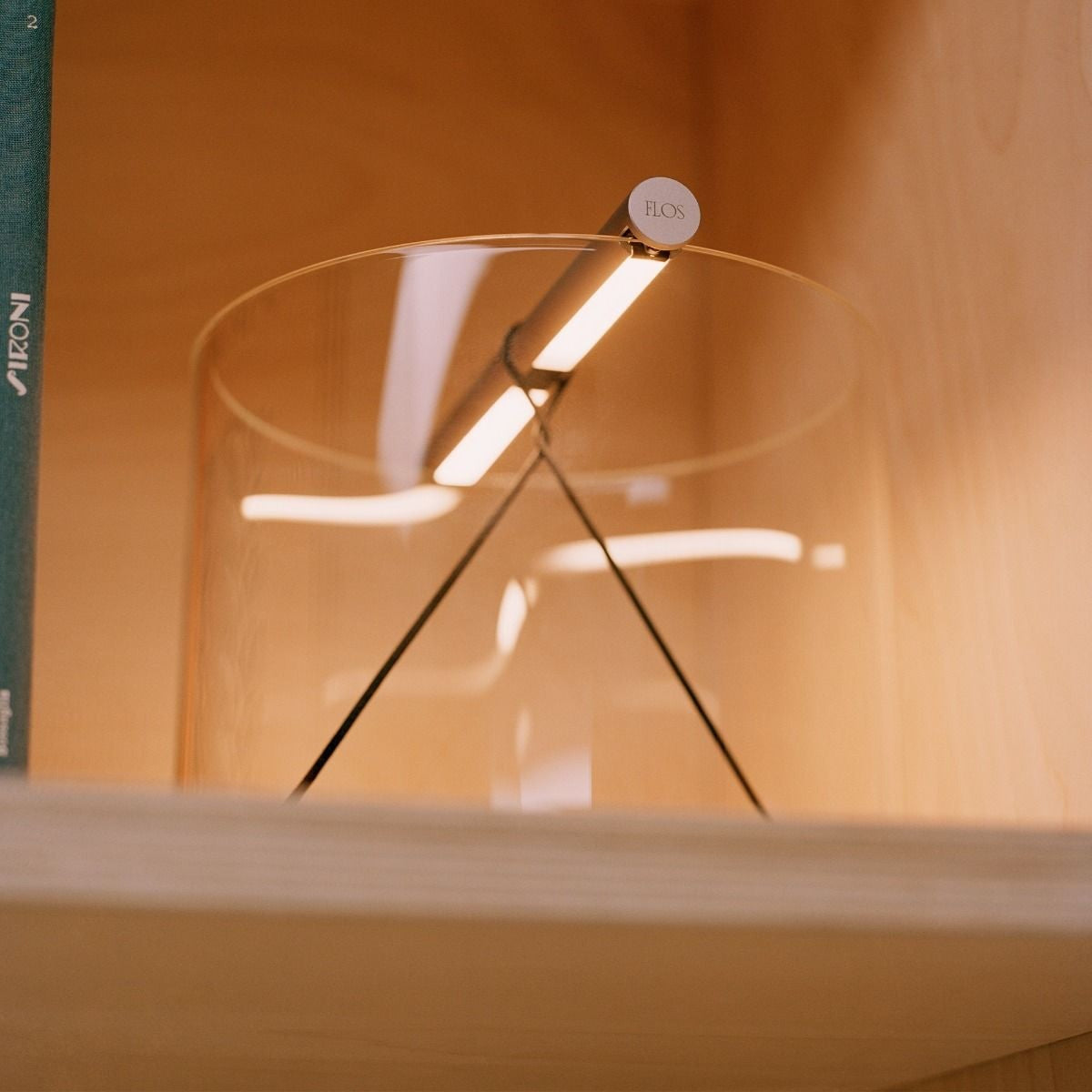 Lampe To-Tie T2 anodisée, Flos, visuel 3