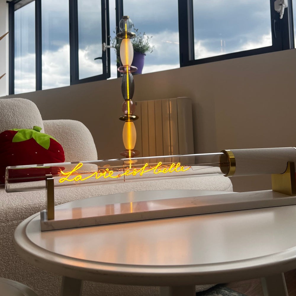 Message in the Tube - "La vie est belle", Elements Lighting, visuel 5