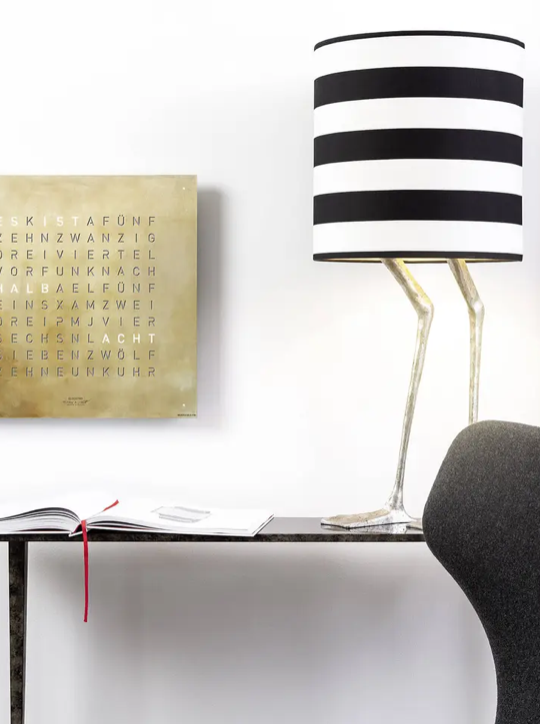 Horloge Earth 45 boitier blanc - Façade Creator's Edition Silver & Gold, Qlocktwo, visuel 12