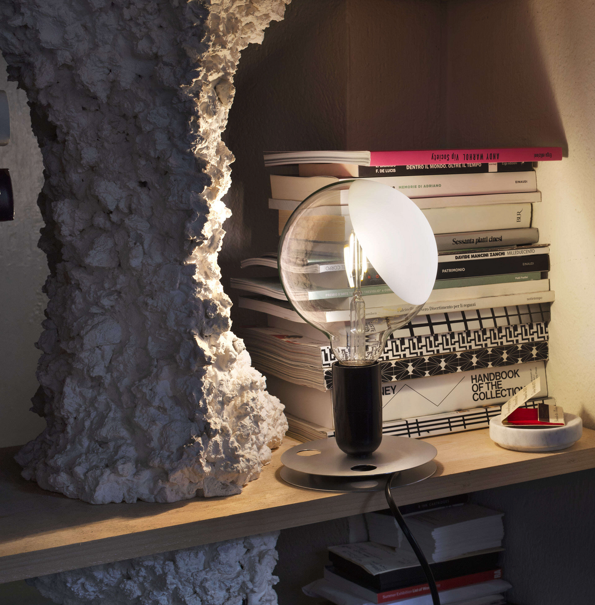Lampe Lampadina de Flos en situation