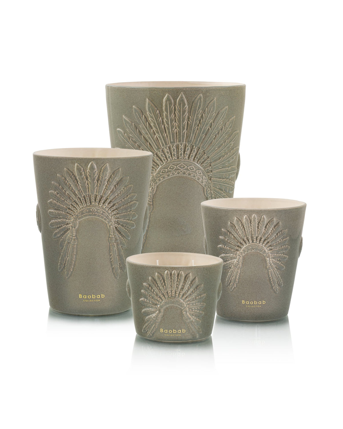 Les quatre tailles de la bougie Baobab Crazy Horse, collection Eagle's Pride : céramique sculptée gris minéral