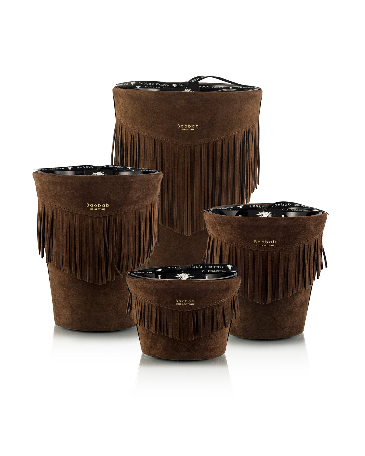Les quatre tailles de la bougie Baobab Deadwood, collection Calamity Jane : cuir frangé brun tabac