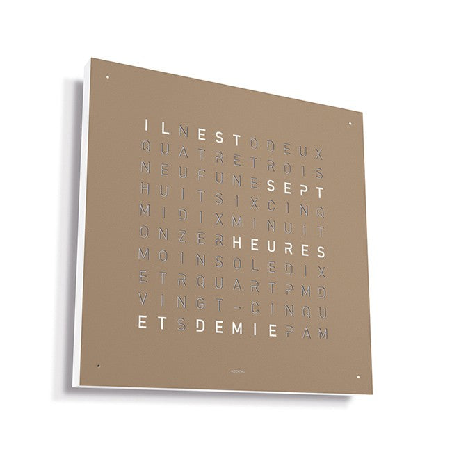 Horloge Earth 45 boitier blanc - Façade acier laqué, Qlocktwo, visuel 5