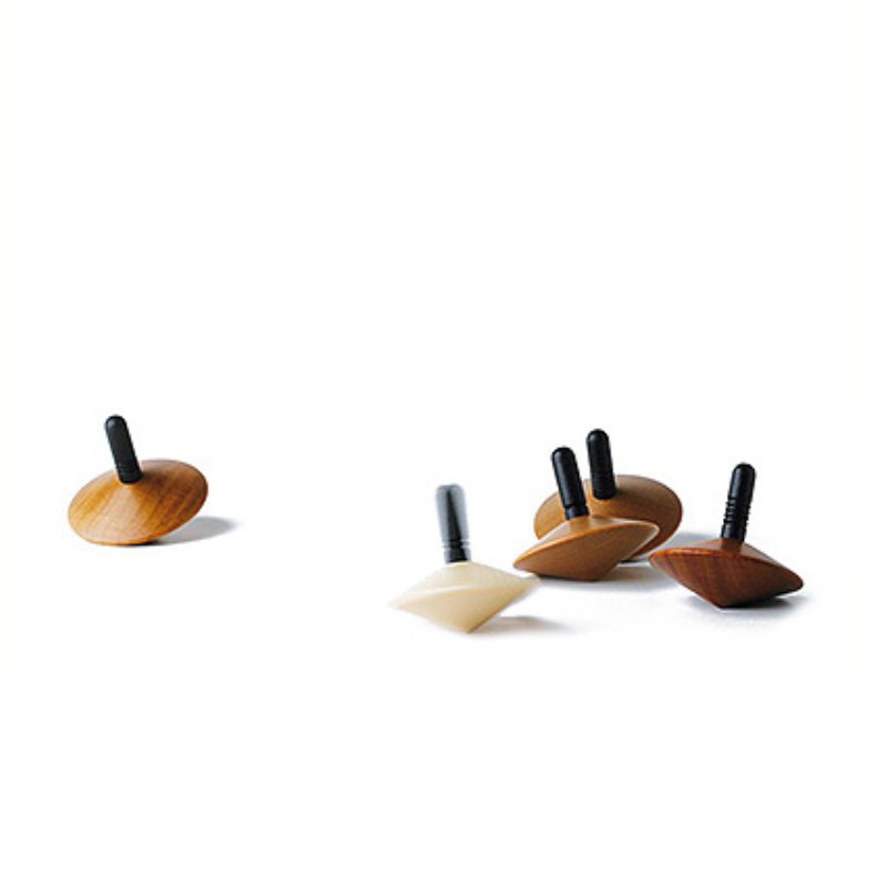 Set de 5 spins bois avec support, Naef, visuel 3