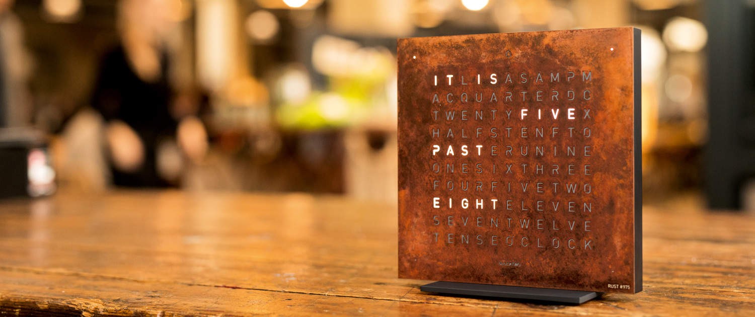 Façade Rust pour horloge de table Earth 13,5, Qlocktwo, visuel 3