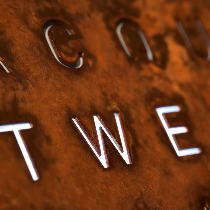 Horloge Earth 45 - Façade Creator's Edition Rust, Qlocktwo, visuel 5