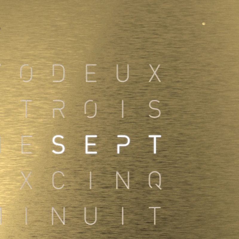 Horloge de table Earth 13,5 - Golden Legend, Qlocktwo, visuel 6