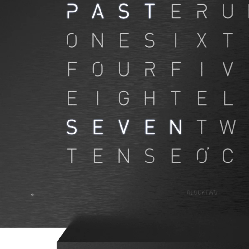Horloge de table Earth 13,5 - Deep Black, Qlocktwo, visuel 2