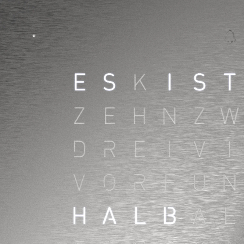 Horloge de table Earth 13,5 - Full metal, Qlocktwo, visuel 2