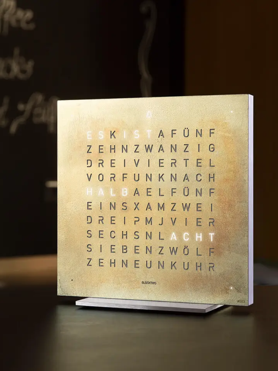 Horloge de table Touch - Silver&Gold, Qlocktwo, visuel 5